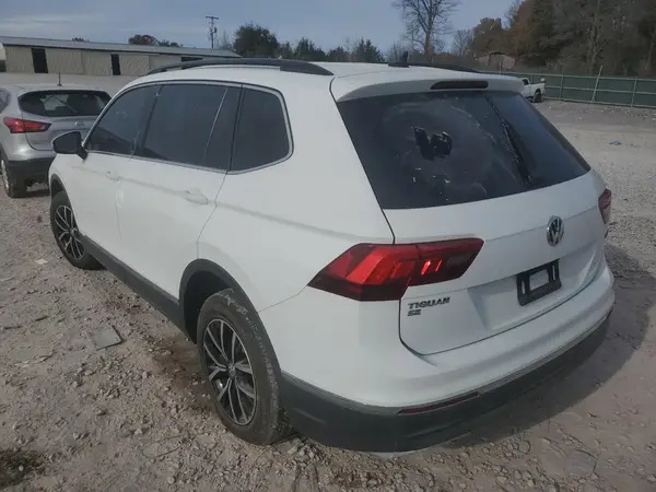 3VV2B7AX2MM003591 2021 VOLKSWAGEN TIGUAN - Image 2