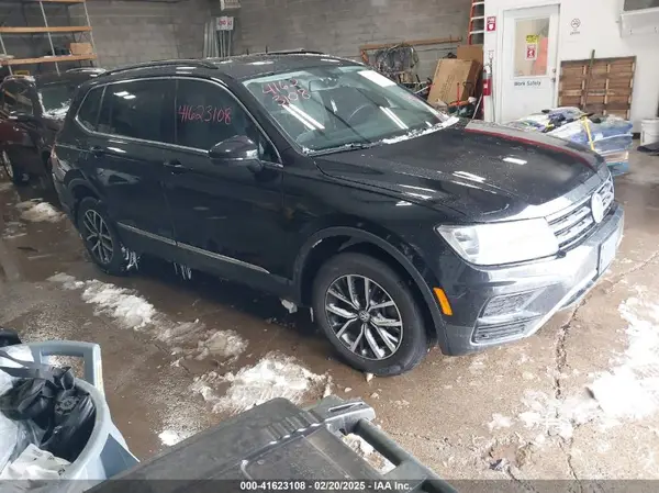 3VV2B7AX2MM010833 2021 VOLKSWAGEN TIGUAN - Image 1