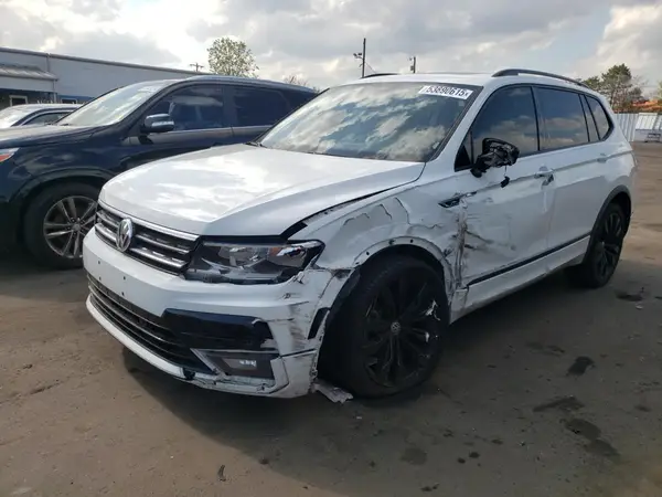 3VV2B7AX2MM022030 2021 VOLKSWAGEN TIGUAN - Image 1