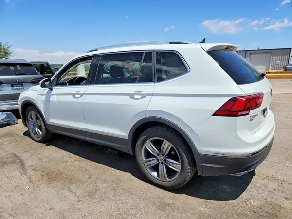 3VV2B7AX2MM030726 2021 VOLKSWAGEN TIGUAN - Image 2
