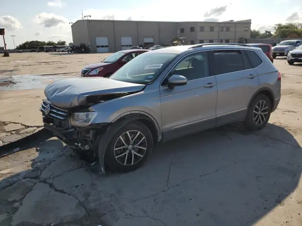 3VV2B7AX2MM040088 2021 VOLKSWAGEN TIGUAN - Image 1