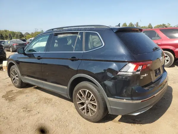 3VV2B7AX2MM050068 2021 VOLKSWAGEN TIGUAN - Image 2