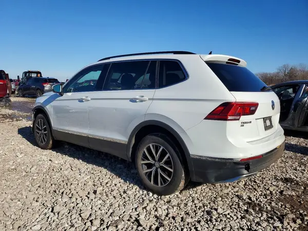3VV2B7AX2MM091798 2021 VOLKSWAGEN TIGUAN - Image 2