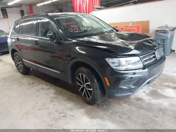 3VV2B7AX2MM096399 2021 VOLKSWAGEN TIGUAN - Image 1