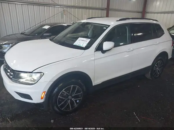 3VV2B7AX2MM099075 2021 VOLKSWAGEN TIGUAN - Image 2
