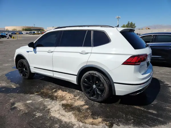 3VV2B7AX2MM124105 2021 VOLKSWAGEN TIGUAN - Image 2