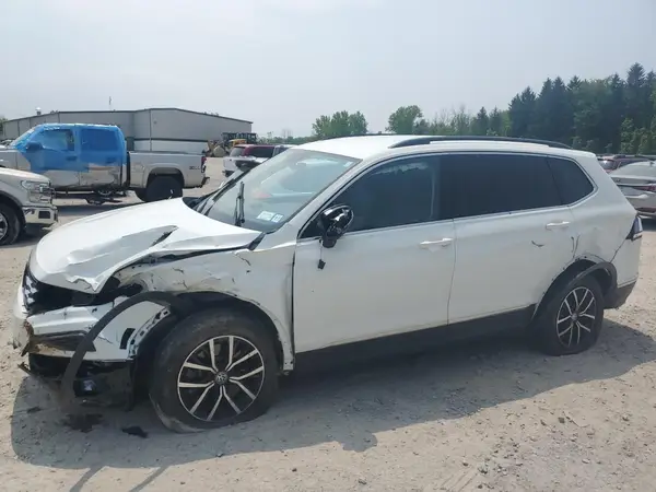 3VV2B7AX2MM133015 2021 VOLKSWAGEN TIGUAN - Image 1