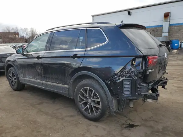 3VV2B7AX2MM147058 2021 VOLKSWAGEN TIGUAN - Image 2