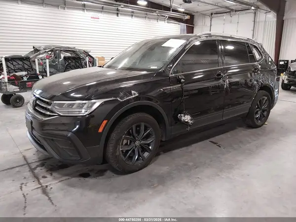 3VV2B7AX2NM018853 2022 VOLKSWAGEN TIGUAN - Image 2