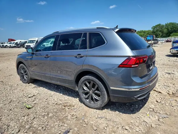 3VV2B7AX2NM021316 2022 VOLKSWAGEN TIGUAN - Image 2