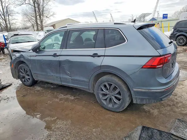 3VV2B7AX2NM021929 2022 VOLKSWAGEN TIGUAN - Image 2