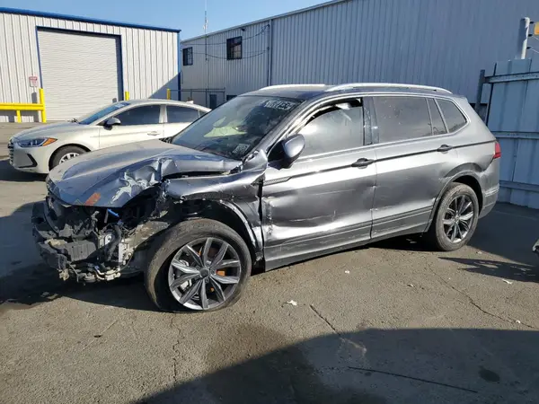 3VV2B7AX2NM060360 2022 VOLKSWAGEN TIGUAN - Image 1