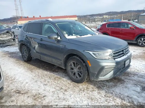 3VV2B7AX2NM094136 2022 VOLKSWAGEN TIGUAN - Image 1