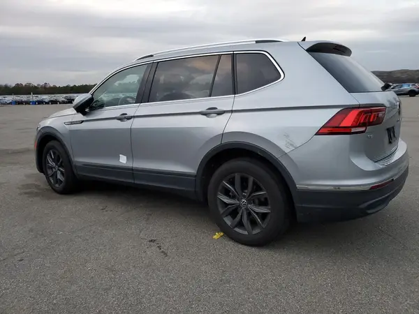 3VV2B7AX2NM099708 2022 VOLKSWAGEN TIGUAN - Image 2