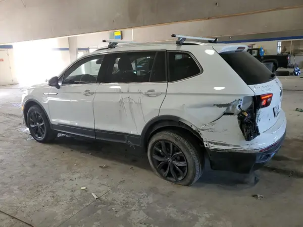 3VV2B7AX2NM103918 2022 VOLKSWAGEN TIGUAN - Image 2