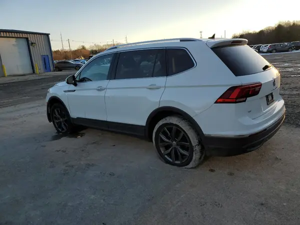 3VV2B7AX2NM122341 2022 VOLKSWAGEN TIGUAN - Image 2