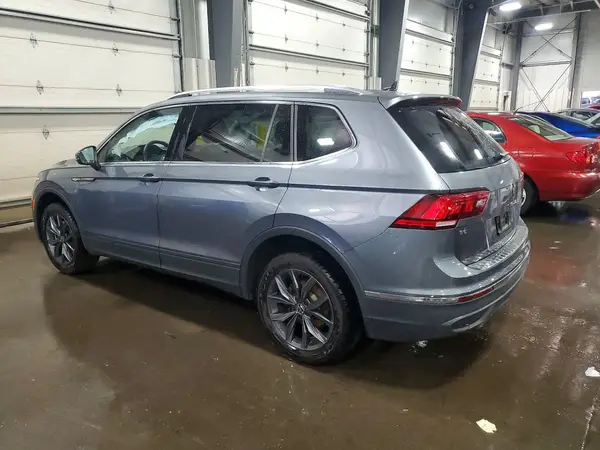 3VV2B7AX2NM165982 2022 VOLKSWAGEN TIGUAN - Image 2