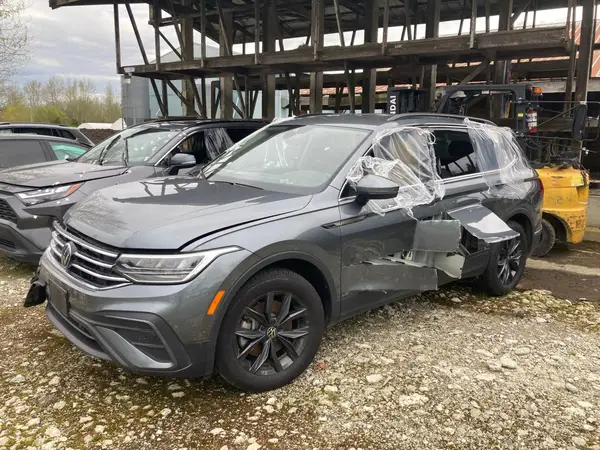 3VV2B7AX2RM123429 2024 VOLKSWAGEN TIGUAN - Image 1