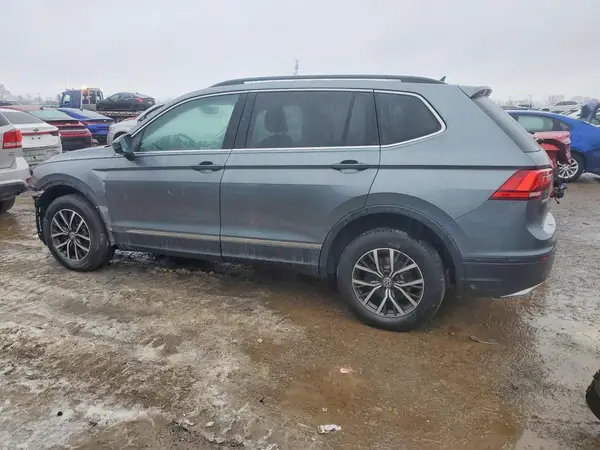 3VV2B7AX3JM006785 2018 VOLKSWAGEN TIGUAN - Image 2