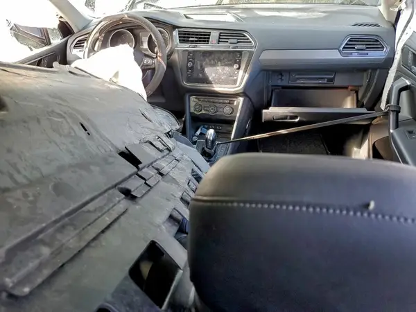 3VV2B7AX3JM009119 2018 VOLKSWAGEN TIGUAN - Image 8