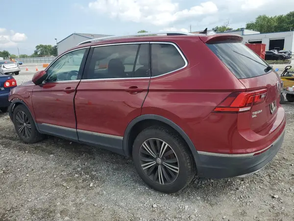 3VV2B7AX3JM019956 2018 VOLKSWAGEN TIGUAN - Image 2