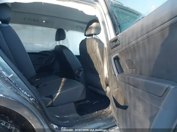 3VV2B7AX3JM033212 2018 VOLKSWAGEN TIGUAN - Image 8
