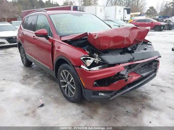 3VV2B7AX3JM038491 2018 VOLKSWAGEN TIGUAN - Image 1