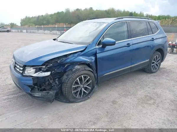 3VV2B7AX3JM058336 2018 VOLKSWAGEN TIGUAN - Image 2