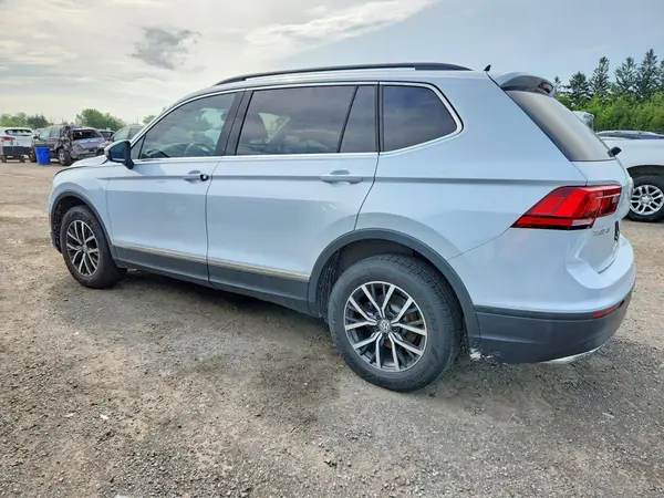 3VV2B7AX3JM062872 2018 VOLKSWAGEN TIGUAN - Image 2