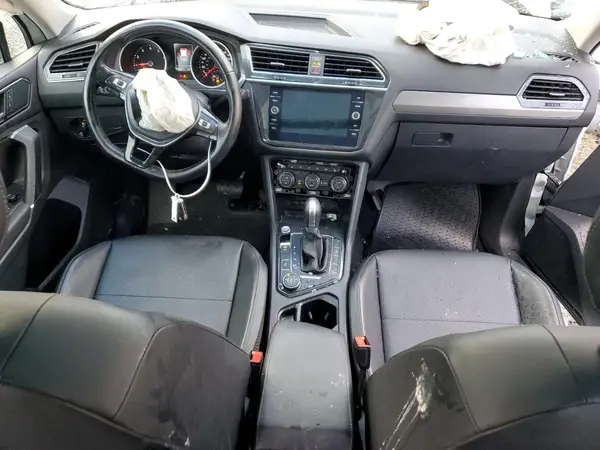3VV2B7AX3JM078828 2018 VOLKSWAGEN TIGUAN - Image 8