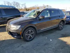 3VV2B7AX3JM097556 2018 VOLKSWAGEN TIGUAN