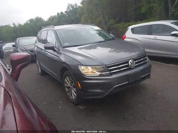 3VV2B7AX3JM107311 2018 VOLKSWAGEN TIGUAN - Image 1