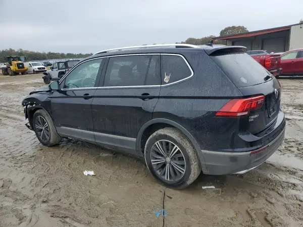3VV2B7AX3JM112637 2018 VOLKSWAGEN TIGUAN - Image 2