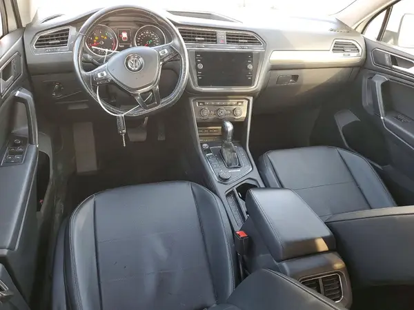 3VV2B7AX3JM120298 2018 VOLKSWAGEN TIGUAN - Image 8