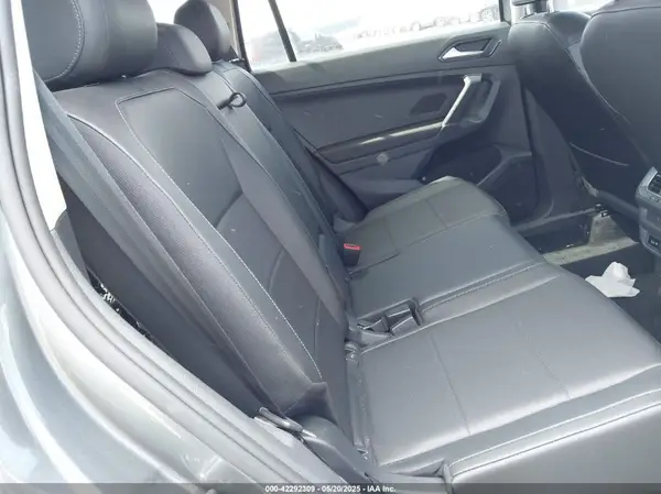 3VV2B7AX3JM138221 2018 VOLKSWAGEN TIGUAN - Image 8