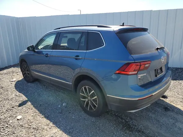 3VV2B7AX3JM147257 2018 VOLKSWAGEN TIGUAN - Image 2