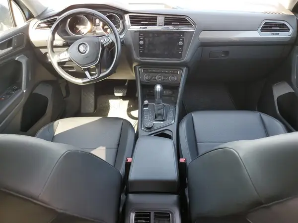 3VV2B7AX3JM147257 2018 VOLKSWAGEN TIGUAN - Image 8