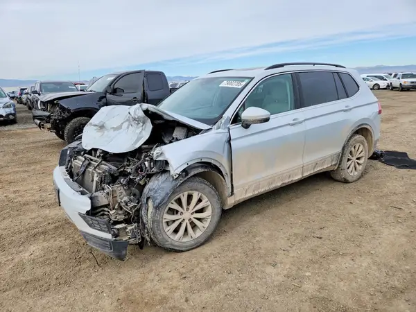 3VV2B7AX3JM155603 2018 VOLKSWAGEN TIGUAN - Image 1