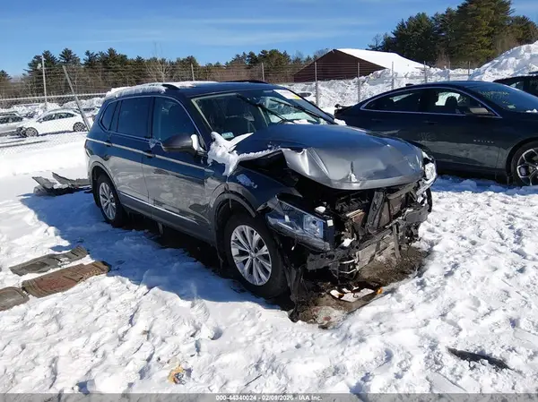 3VV2B7AX3JM171445 2018 VOLKSWAGEN TIGUAN - Image 1
