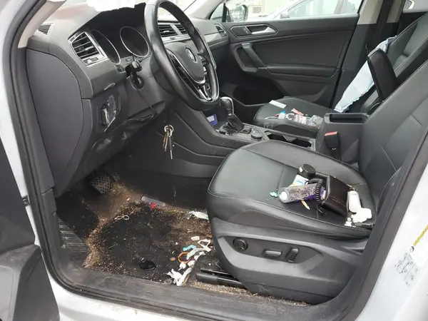 2018 VOLKSWAGEN TIGUAN auction photo 7