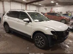 3VV2B7AX3JM205044 2018 VOLKSWAGEN TIGUAN