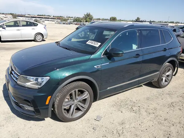 3VV2B7AX3JM207098 2018 VOLKSWAGEN TIGUAN - Image 1