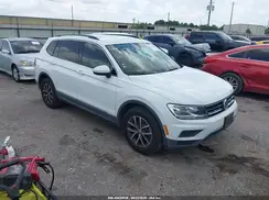 3VV2B7AX3JM217808 2018 VOLKSWAGEN TIGUAN