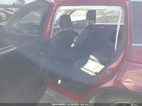 3VV2B7AX3JM218828 2018 VOLKSWAGEN TIGUAN - Image 8