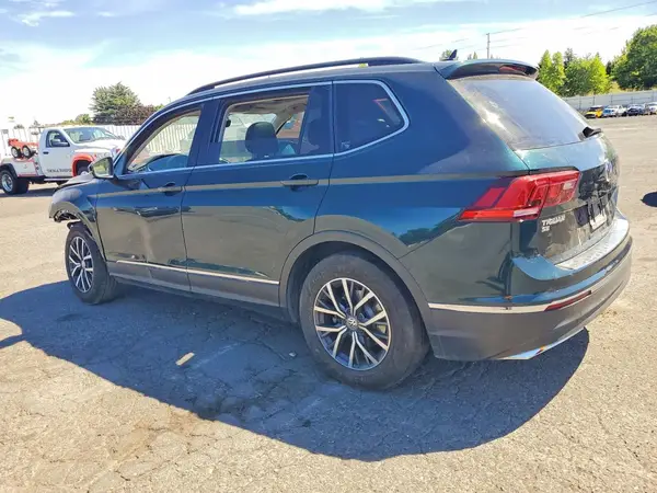 3VV2B7AX3JM219753 2018 VOLKSWAGEN TIGUAN - Image 2