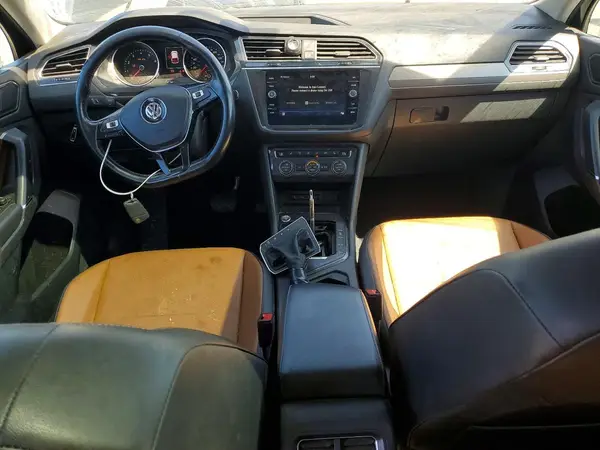 3VV2B7AX3JM219753 2018 VOLKSWAGEN TIGUAN - Image 8