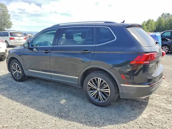 3VV2B7AX3JM219896 2018 VOLKSWAGEN TIGUAN - Image 2