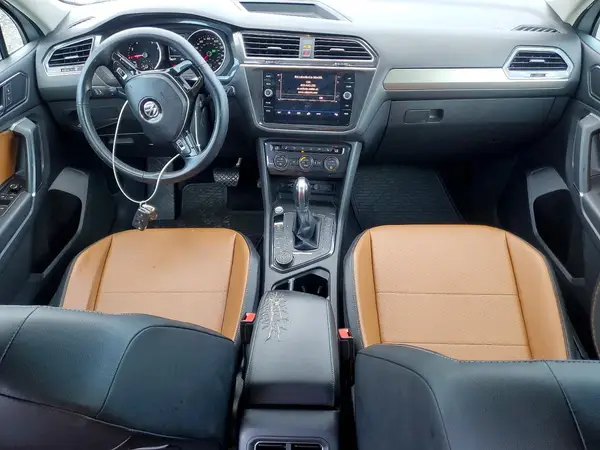 3VV2B7AX3JM220000 2018 VOLKSWAGEN TIGUAN - Image 8