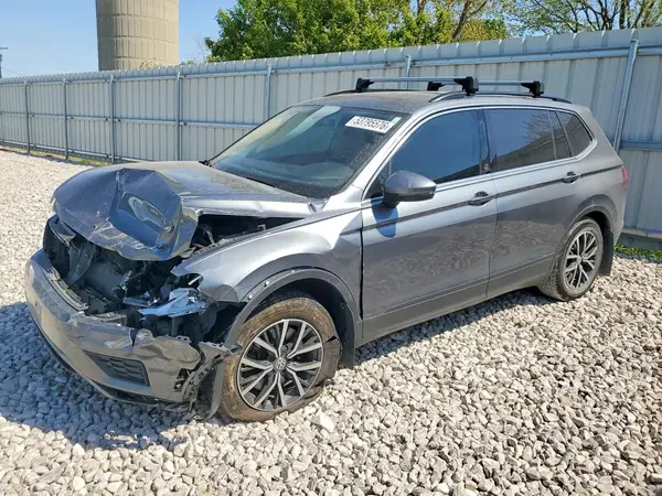 3VV2B7AX3KM010708 2019 VOLKSWAGEN TIGUAN - Image 1