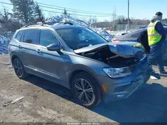 3VV2B7AX3KM034989 2019 VOLKSWAGEN TIGUAN